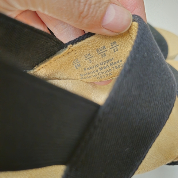 Life Stride Women's Black Wedge Sandals - Picture 9 of 9